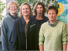 Auf dem Bild sehen Sie das ZiB-Team (von links nach rechts): Kristine Busch-Oellerich, Franziska Mayer, Heike Ohrt, Gunda Spille 