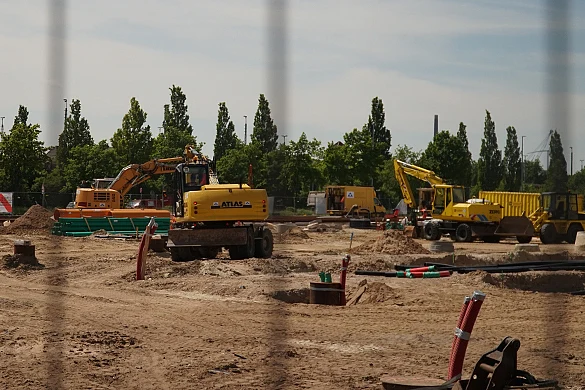 Die Bagger bereiten alles vor.