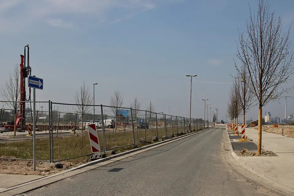 Stra&szlig;en- und Erschliessungsma&szlig;nahmen 2015