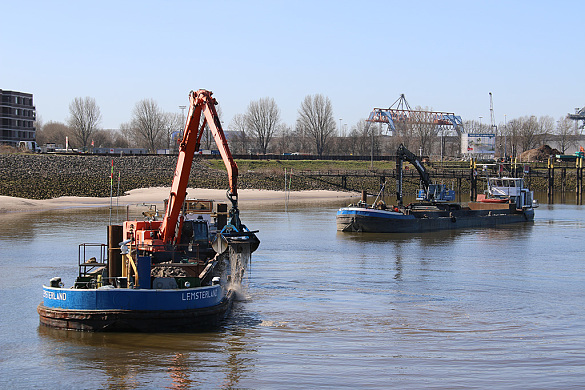 Arbeiten auf dem Wasser