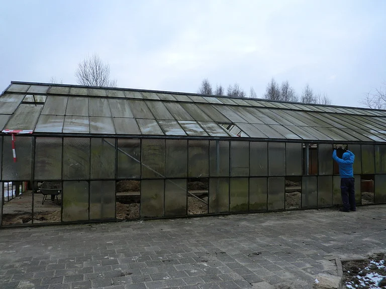 Sanierung der Gew&auml;chsh&auml;user