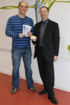 Herren Gerhard und Prietz mit Flyer