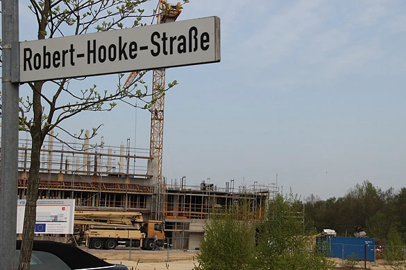 Bau in der Robert-Hooke-Stra&szlig;e