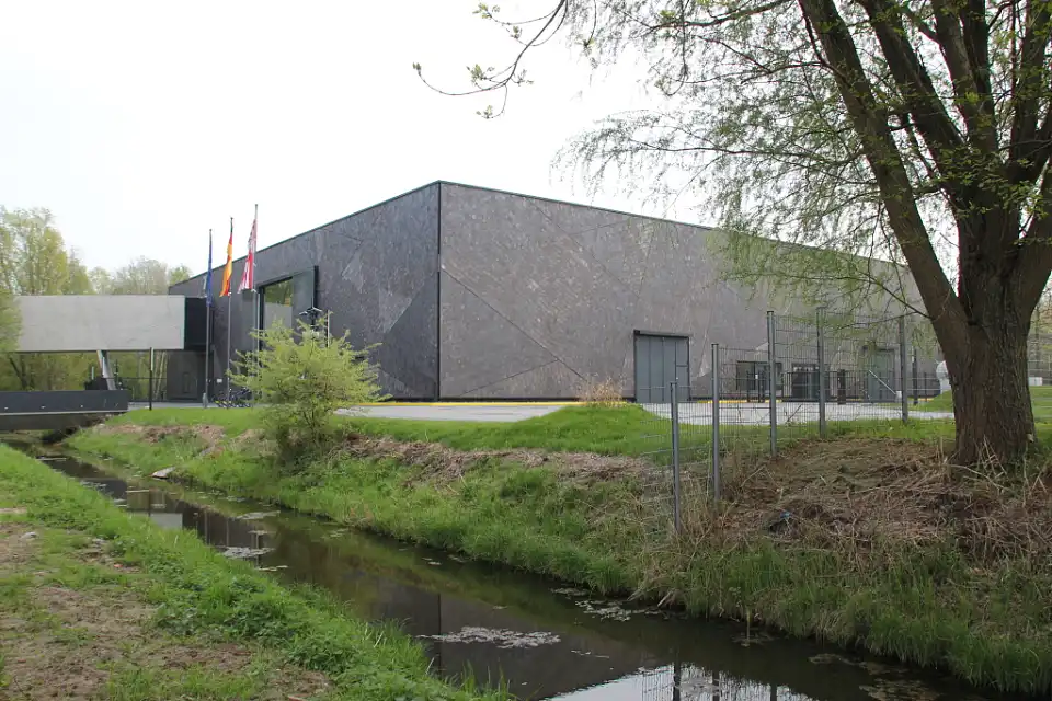 Das neue Geb&auml;ude ist f&uuml;r Besucher ge&ouml;ffnet