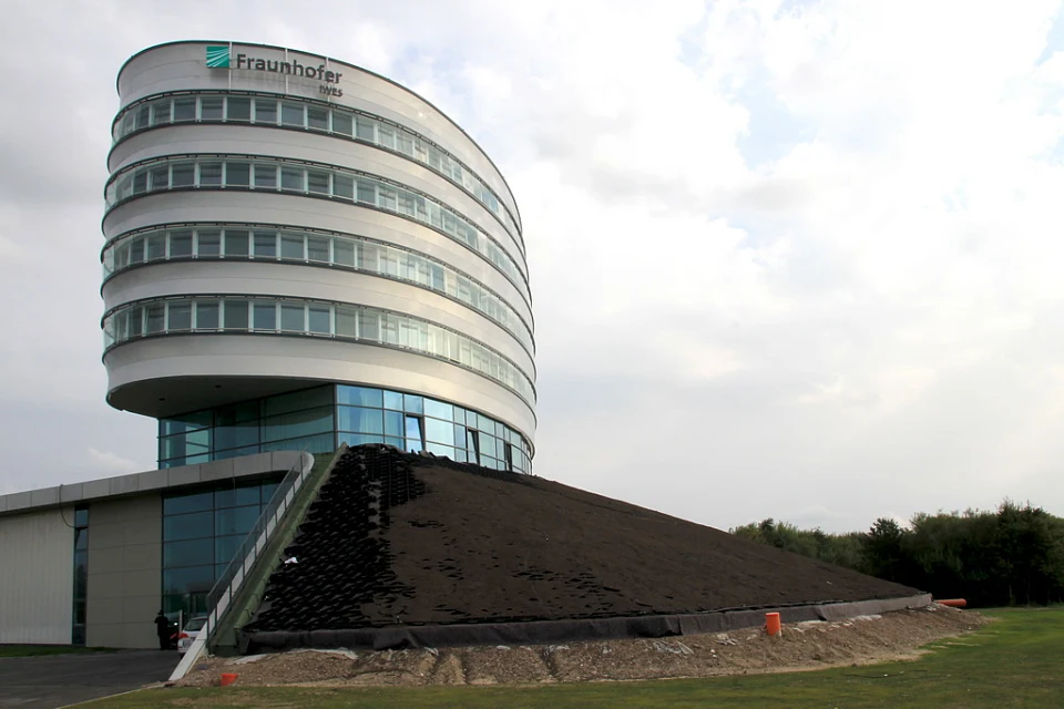 Das neue Geb&auml;ude des IWES