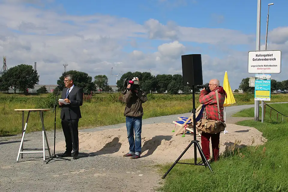 Andreas Heyer und Medienvertreter