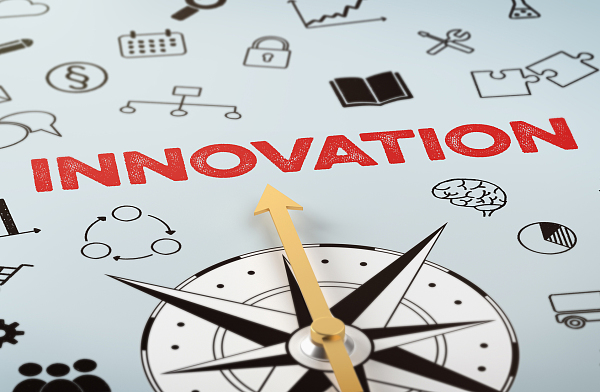 Wort Innovation kombiniert mit einem Kompass